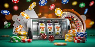 Màn hình chọn game trong sảnh xsh hiển thị Slot Online và Live Casino trên điện thoại